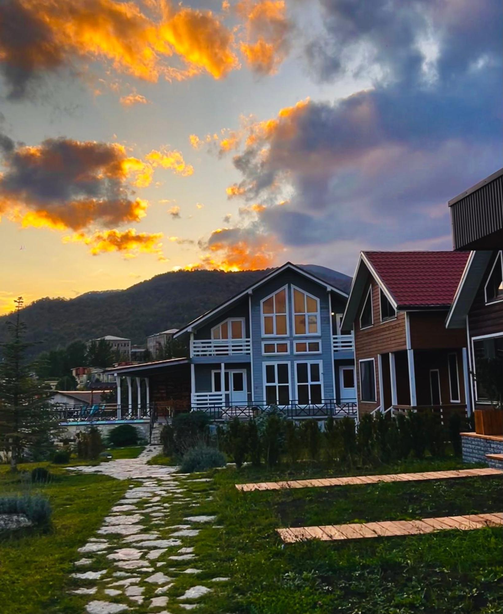 Cottage Chalet And Tours Dilijan Ngoại thất bức ảnh