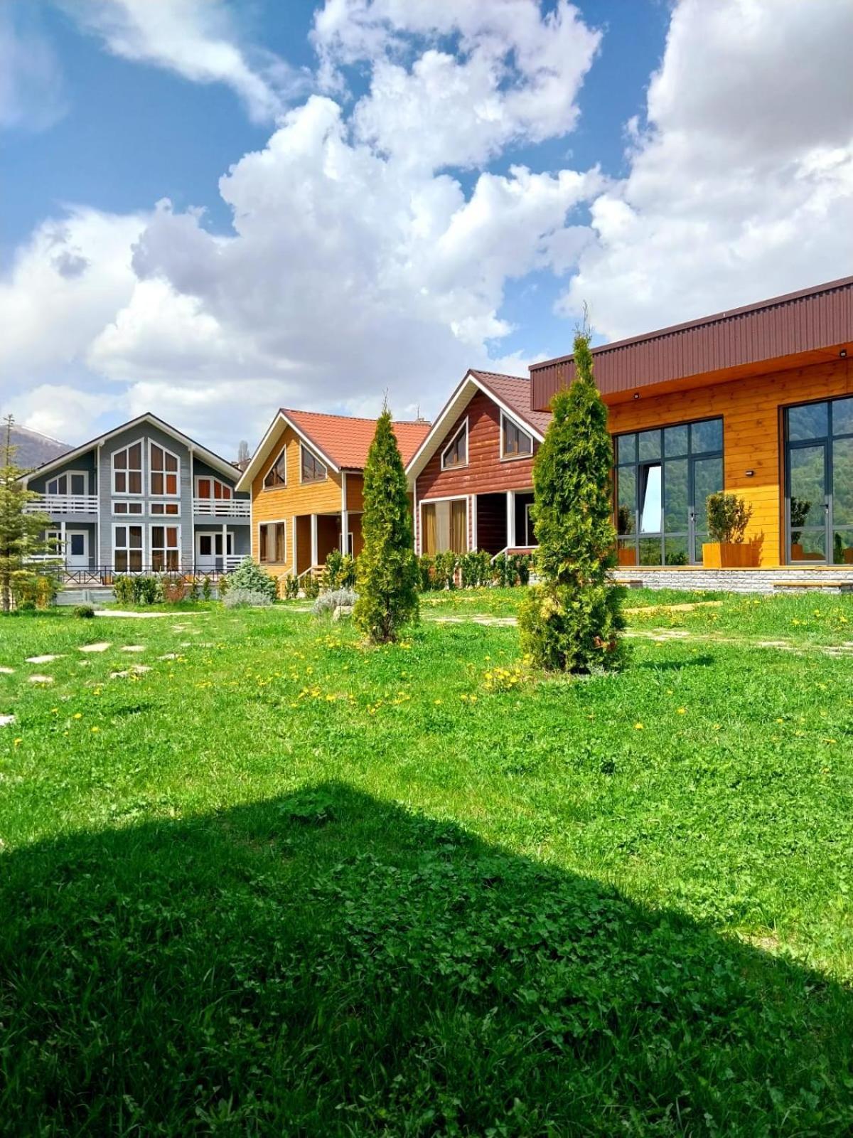 Cottage Chalet And Tours Dilijan Ngoại thất bức ảnh